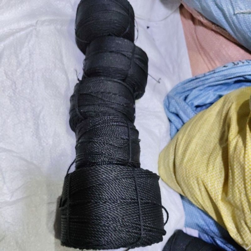tali tambang hitam 1mm - 3mm buat list jaring burung atau jaring ayam harga 1 roll