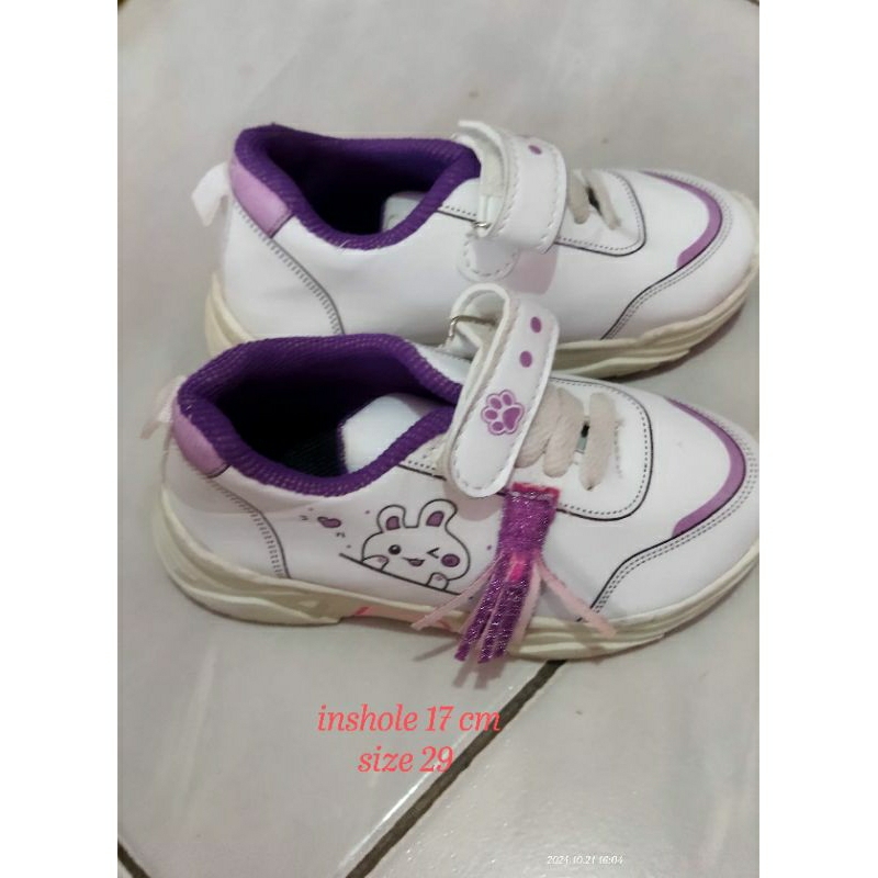 CUCI GUDANG /SEPATU ANAK PEREMPUAN