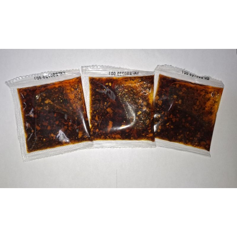 

Chili Oil / Minyak Cabai 9 gram (Isi 20 Sachet)