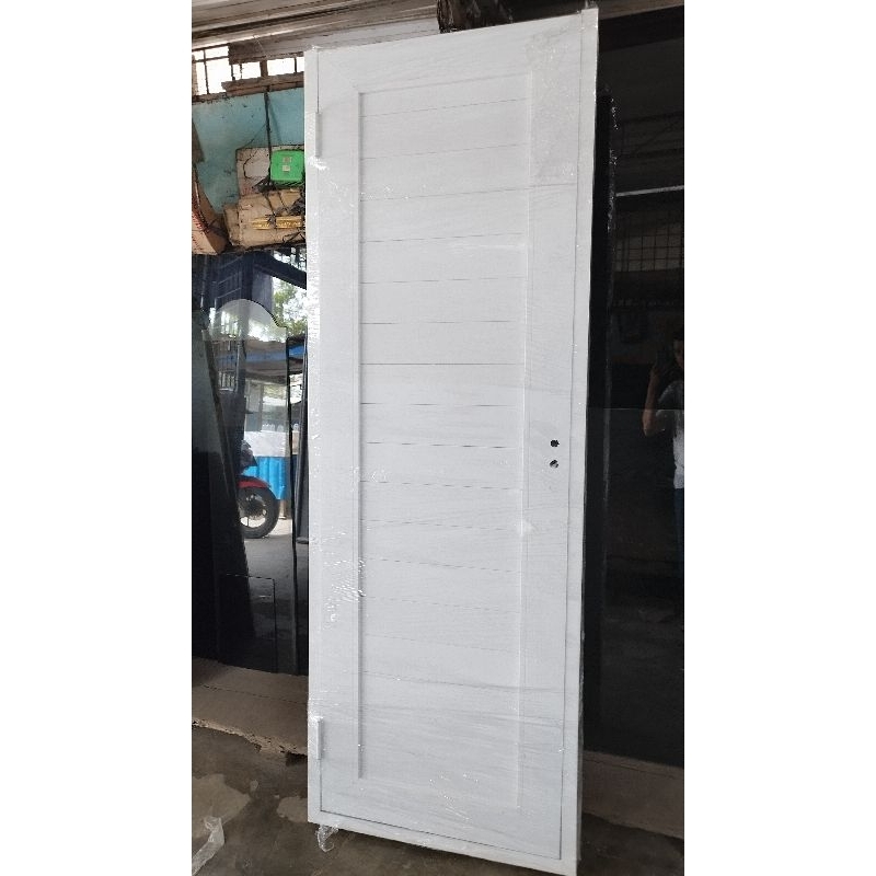 Pintu UPVC putih Kamar mandi