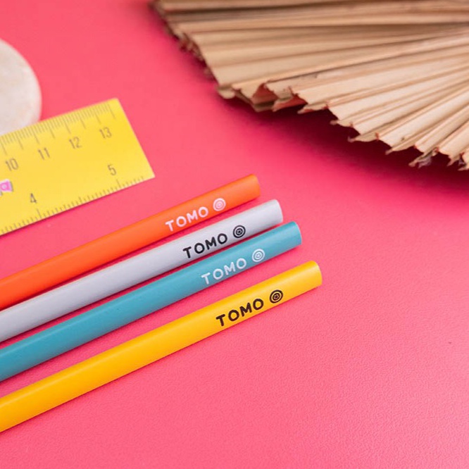 

KP8 PENSIL CUSTOM NAMA UV PRINTING isi 4 pcs 2B Triagonal Solid Pensil Custom Nama