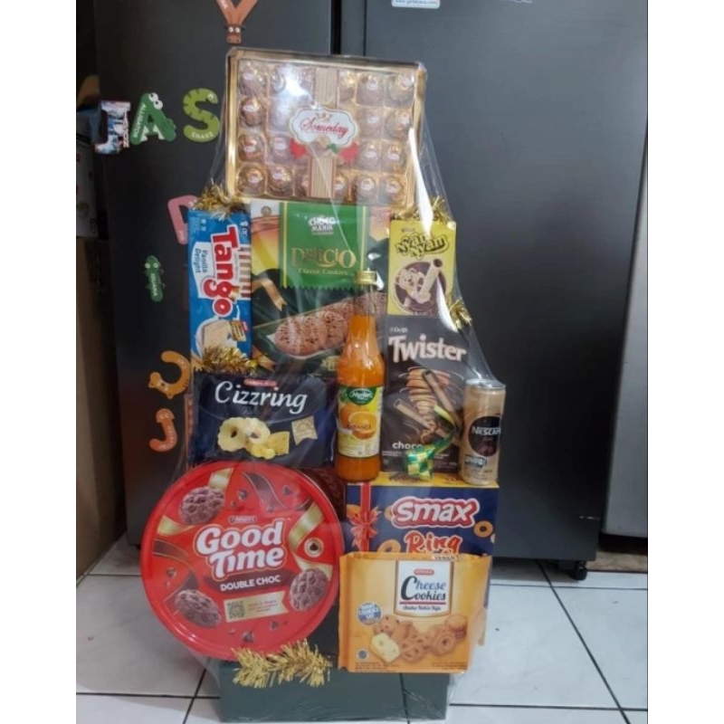 

Parcel Snack Lebaran - Hampers Natal - Hampers imlek - Parsel Lebaran Terbaru