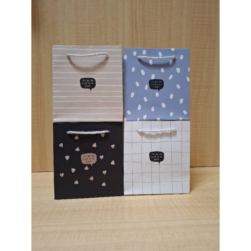 

Paper bag lucu MINI 14x15x7cm