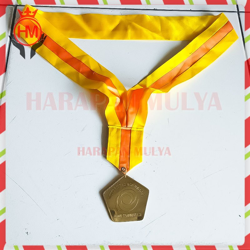 Medali Wisuda Universitas Esa Unggul Medali Kelulusan Logo Universitas Custom - Harapan Mulya
