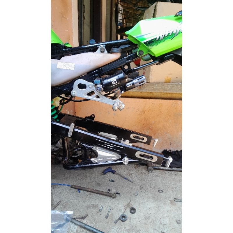 breket shock ninja r/ss tabung pisah,,pnp shock racingbross