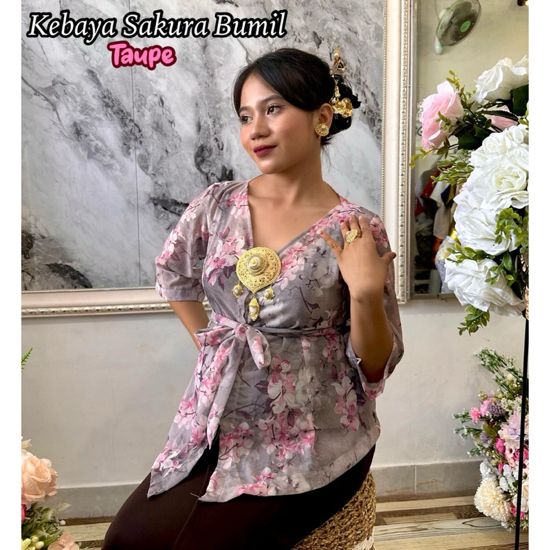 satu Set kebaya Bumil Bali