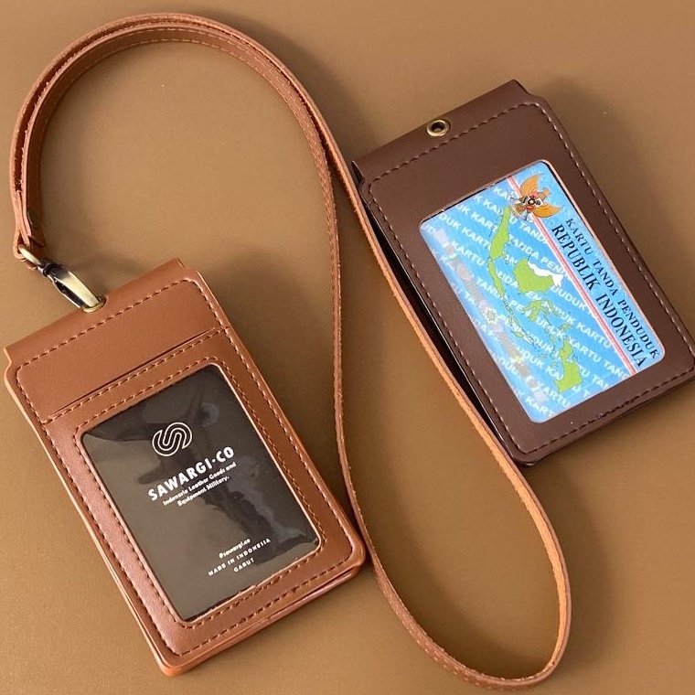 

Terlaris ID Card Holder Kulit Magnet Flip 2 sisi Name Tag holder kulit by Sawargico Raska