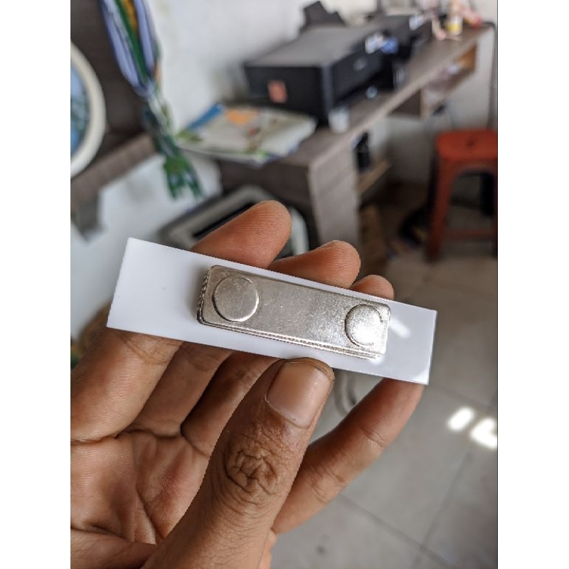 

Nama Dada Resin / Nametag Resin Sehari Jadi