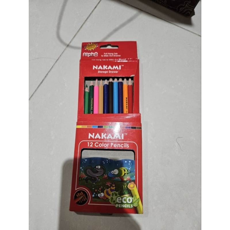 

PRELOVED NAKAMI 12 COLOR PENCILS PENSIL WARNA PENDEK KAYU 12 WARNA
