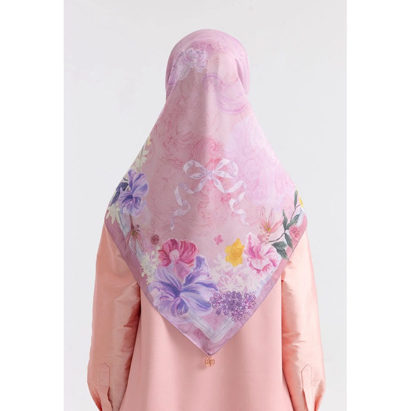 NEW RIA MIRANDA MINERVA SCARF IN BLOSSOM
