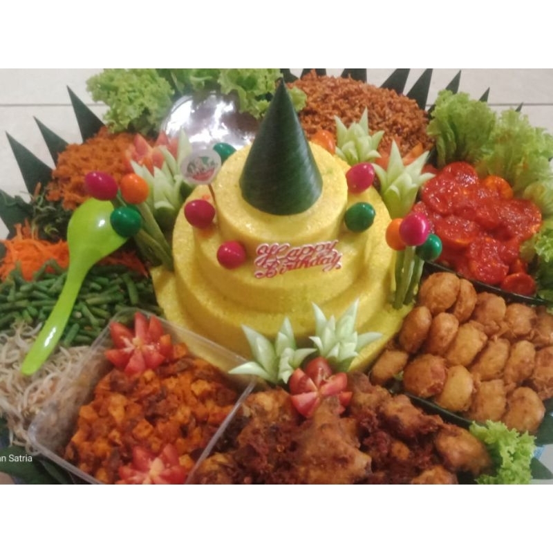 

Tumpeng Nasi Kuning Enak dan Murah