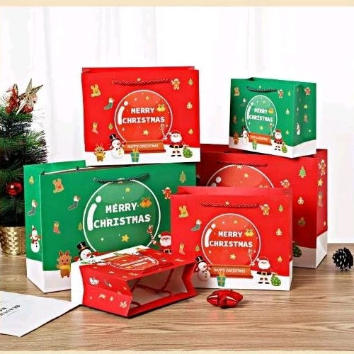 

PAPER BAG NATAL / MERRY CHRISTMAS ADA 2 UKURAN