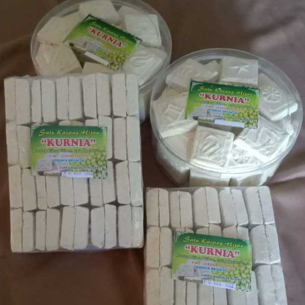 

Kue Satu Kacang Hijau 1 kg | Camilan Tradisional Sehat dan Nikmat