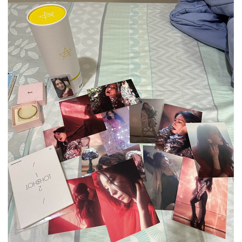 BoA postcard photocard photoset gelang can badge album