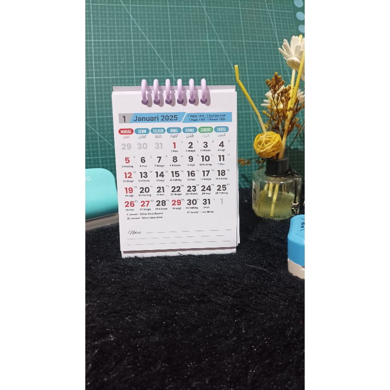 

Kalender Meja Mini 2025 - Kalender Duduk 2025 - Kalender 2025