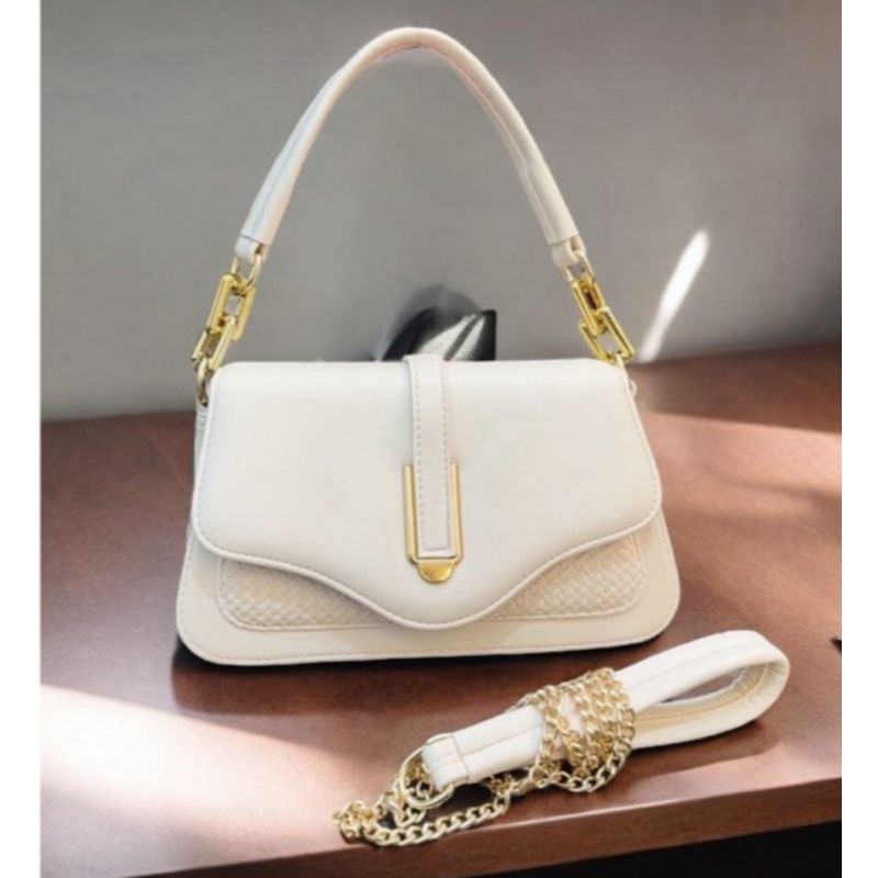 Tas Cocok Untuk Hangout Slempang Murah Terjamin Mewah Terbaru Trendy Viral Remaja Elegan Pesta Fashi