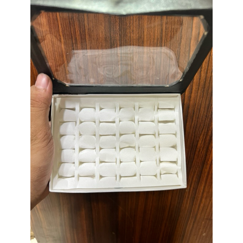 

kotak Peletakan Cincin Isi 36pcs