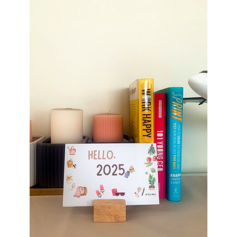

Kalender Aesthetic 2025 by Olli Molli V01