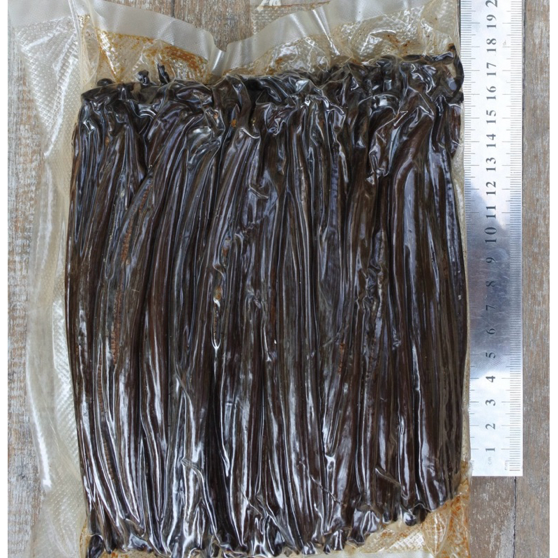 

Vanilla Pod 16-17cm - Planifolia - Premium Quality - Req Kemasan