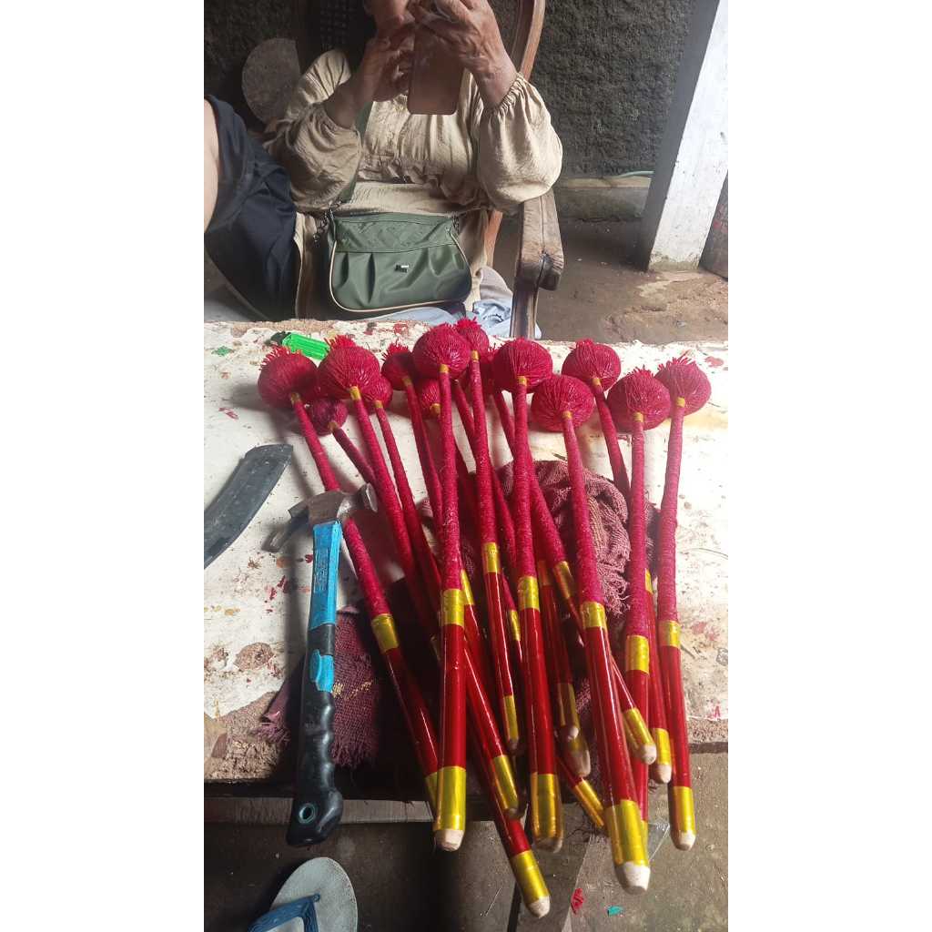 PUKULAN GAMBANG DAN KROMONG ALAT MUSIK GAMBANG KROMONG