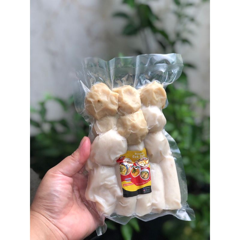 

Paket Mini Pempek Ceksuk isi 15 pcs