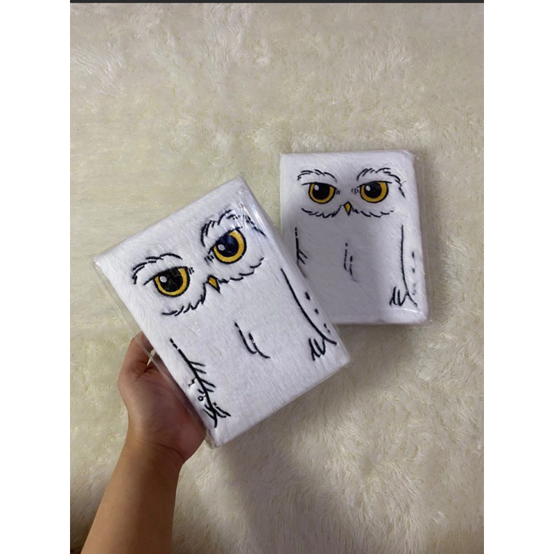 

READY STOCK! MINISO X HARRY POTTER HEDWIG OWL PLUSH BOOK 80 SHEET NOTEBOOK BUKU PLUSH HARD COVER