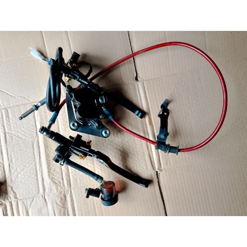 master rem Brembo kanan kiri plus pala babi R15 original second