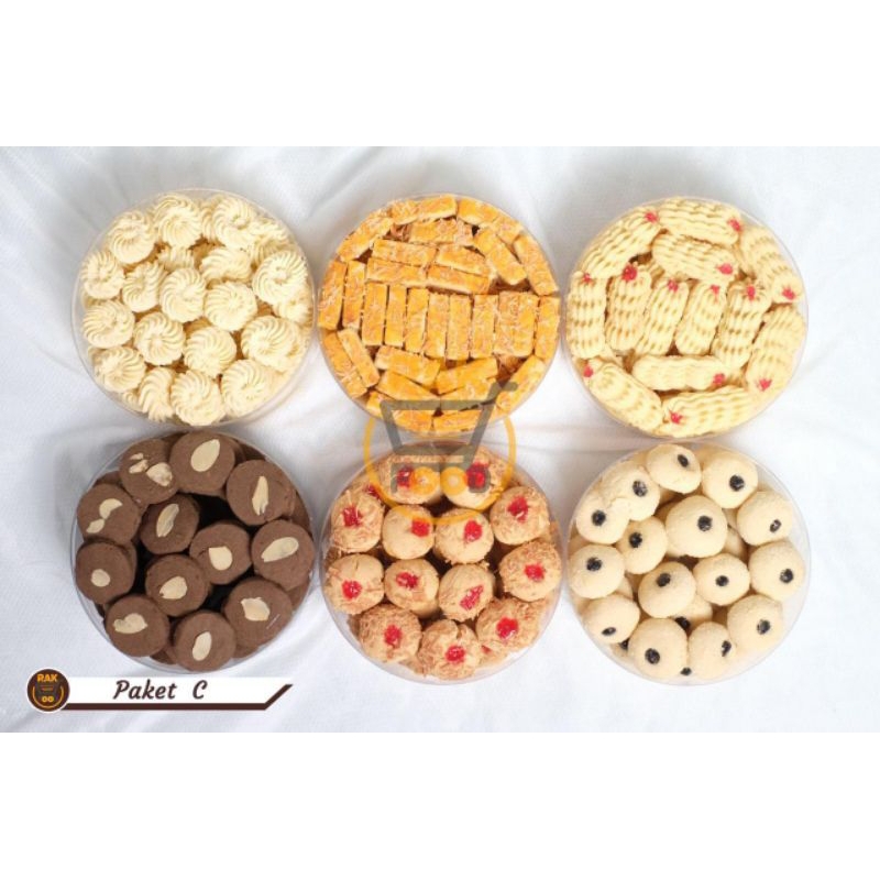 

1 paket kue kering lebaran, 1 dus isi 6 hnya 160