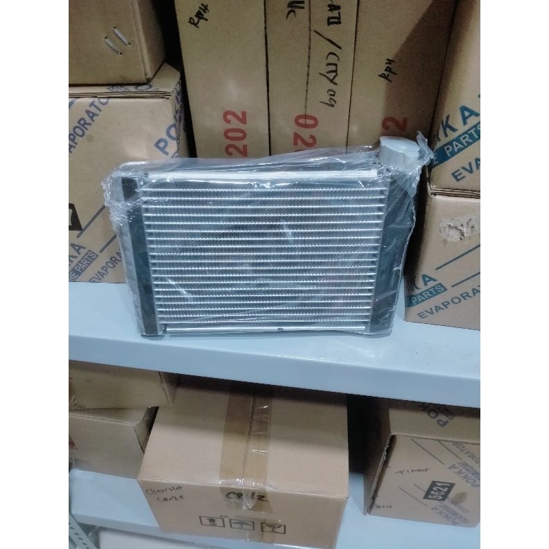 evapurator evaporator ac mobil evalia belakang