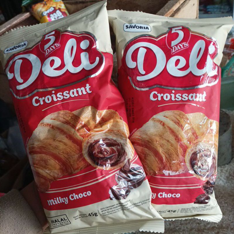 

Deli Croissant milky choco 45g