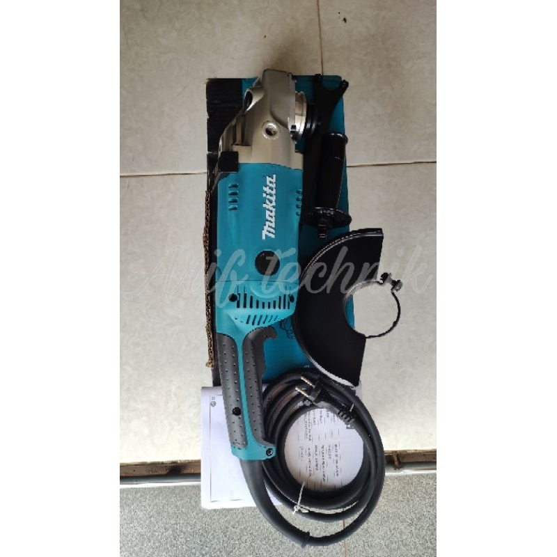 Mesin gerinda tangan MAKITA GA7020 7" / Angle grinder MAKITA 7inch