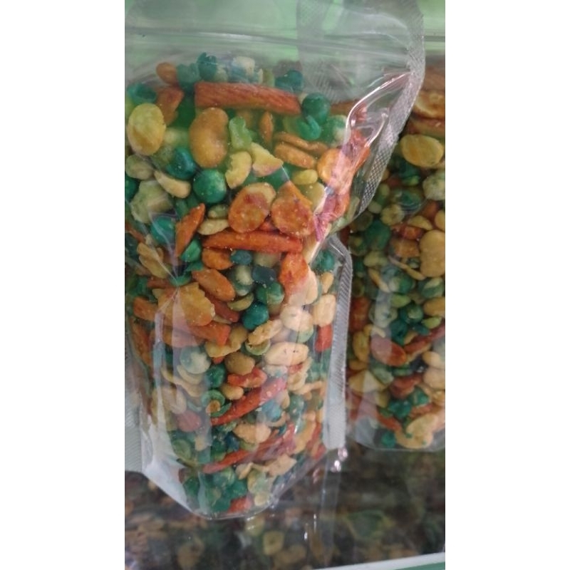 

kacang campur gurih