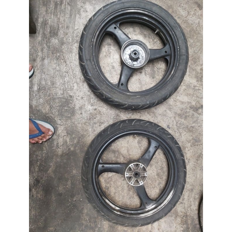 Velg palang 3 bekas yamaha scorpio ring 17