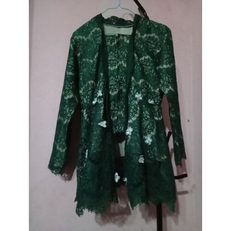 preloved kebaya brukat kutu baru warna hijau botol