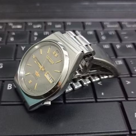 Jam tangan citizen otomatis