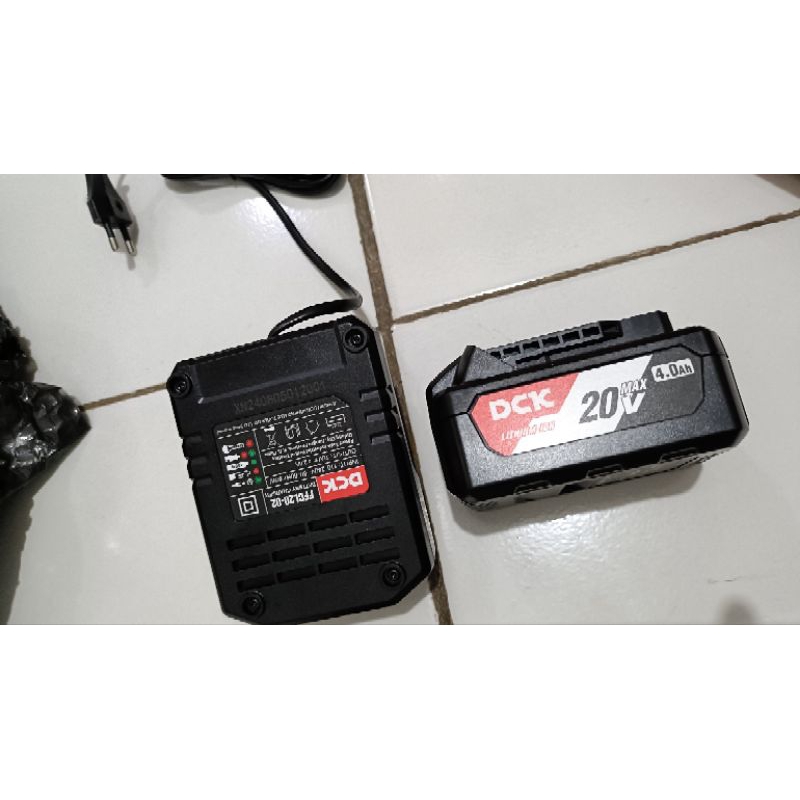 Baterai dan charger DCK FFBL2040 ORIGINAL