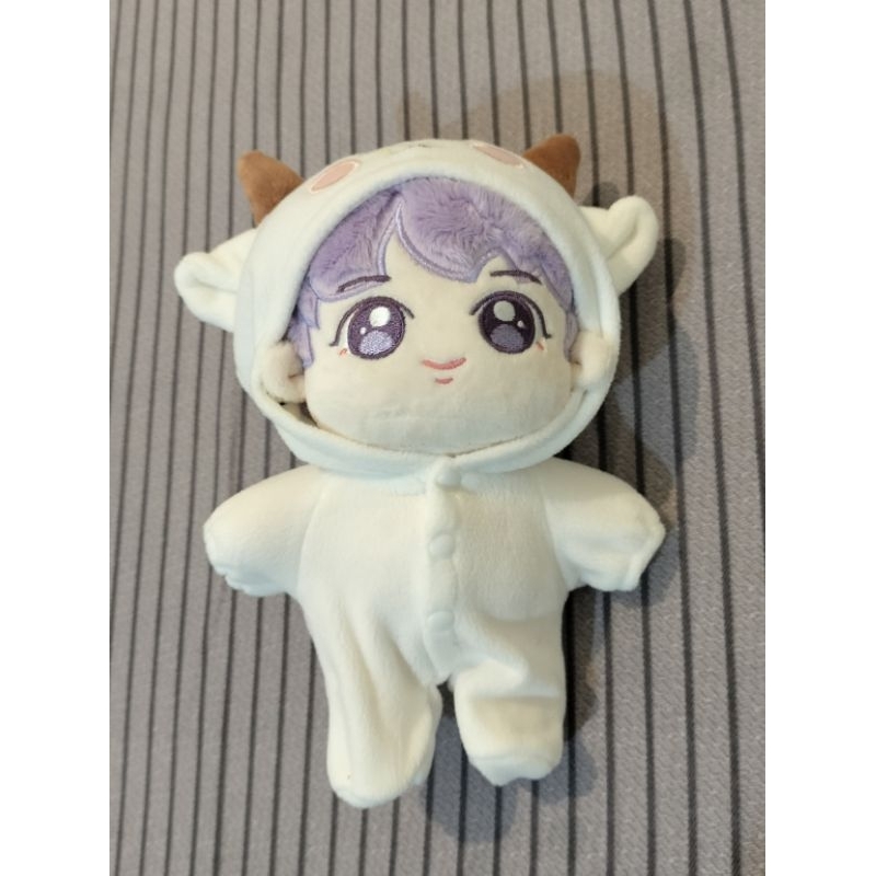 Doll BTS Jin rambut ungu 20cm