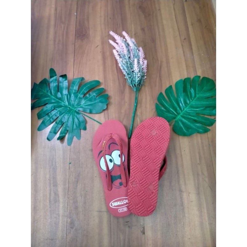 Sandal jepit Swallow Smile Warna Merah Size 9,5