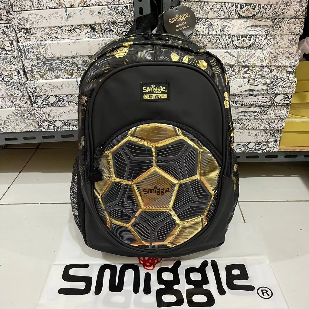 TAS RANSEL/TAS BACPAKCk SMIGGLE BOLA GOLD SD FREE PLASTIK SMIGGLE