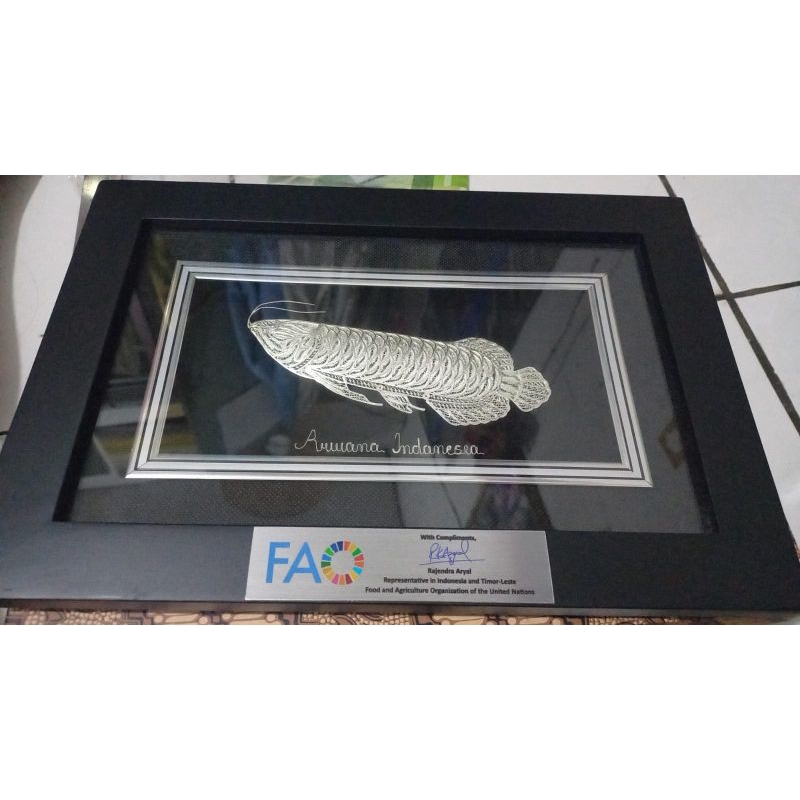 miniatur ikan arwana perak jogja