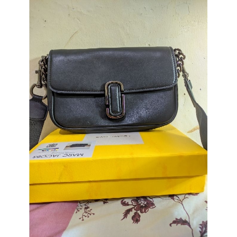 Preloved Tas MJ miror sling bag tas wanita kantor hitam