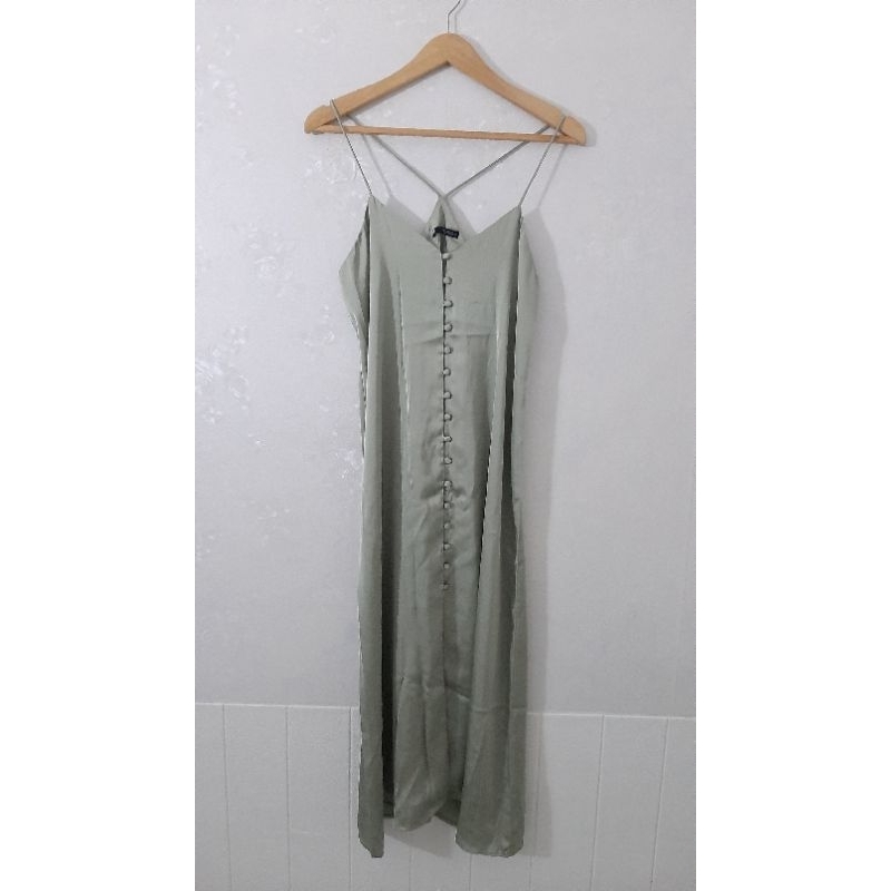 dress satin Zara warna tosca