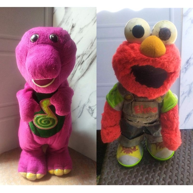 Boneka Sesame Street Elmo dan Barney Dino Elektrik Bekas