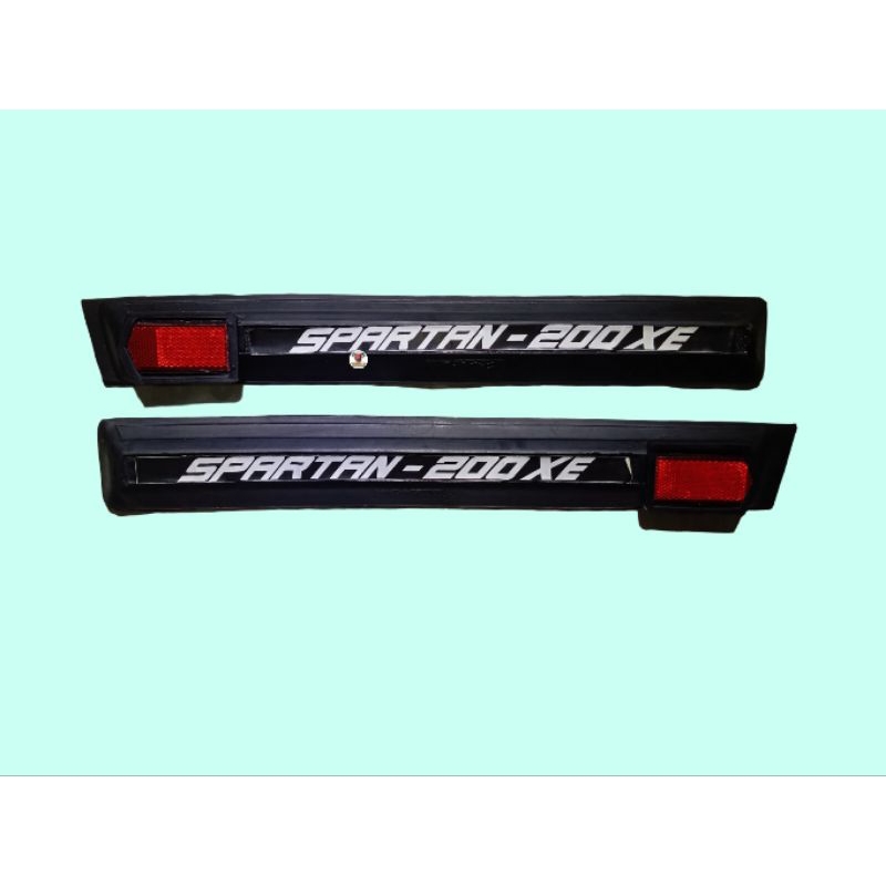 KARET TRIM TEPONG MATA KUCING VESPA SPARTAN PX200