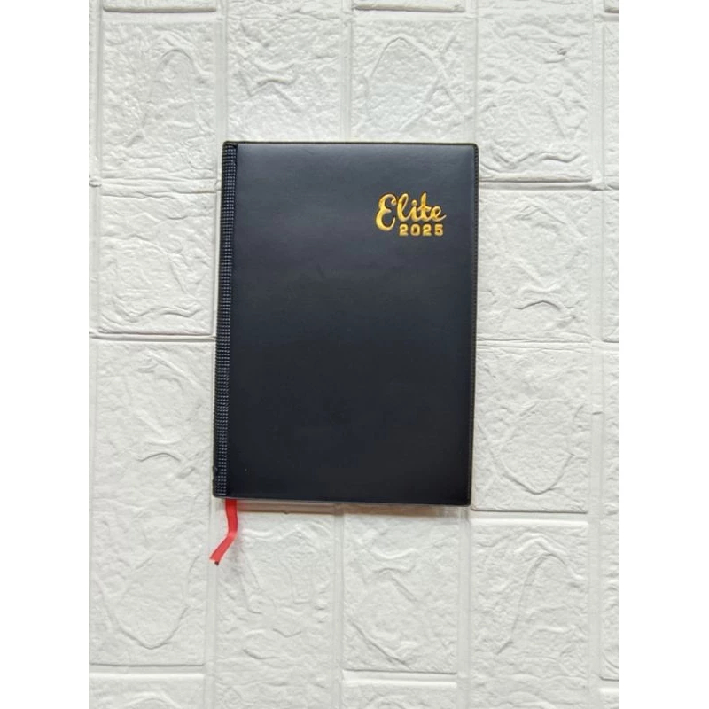 

Agenda Elite TH 1413 Tahun 2025 HVS Cream Ukuran A5 / Agenda Elite TH 1413 Tahun 2025
