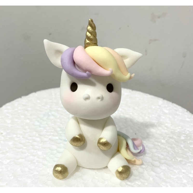 Cake Topper Unicorn dari Fondant