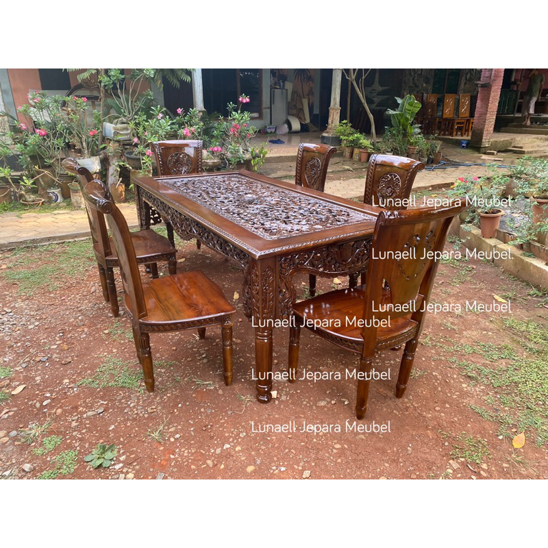 Meja makan ukir jati kursi 6 dan kaca meja