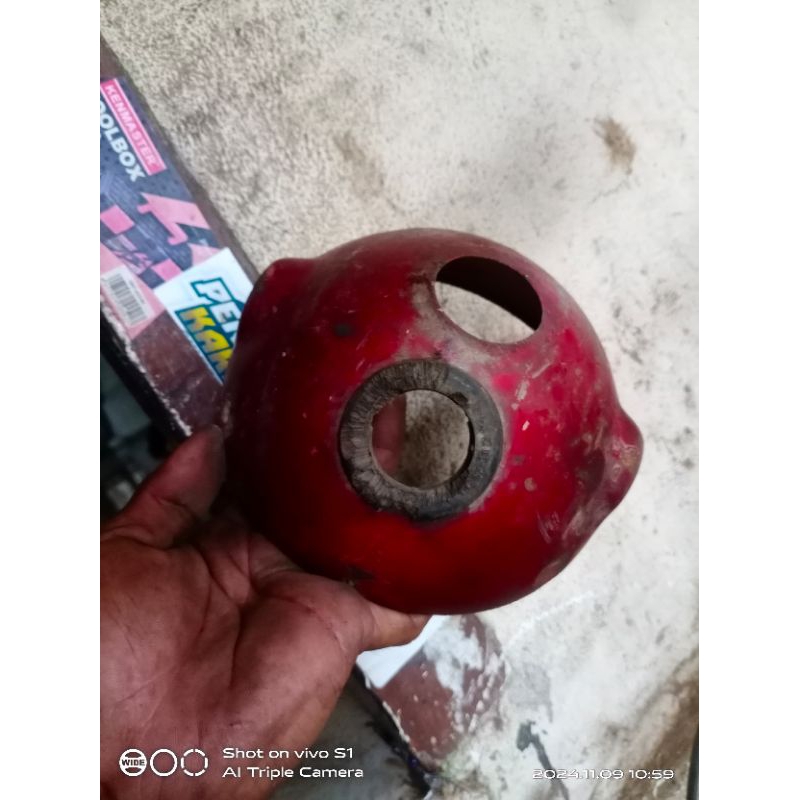 batok lampu depan Suzuki a100 Suzuki gt100 original bekas