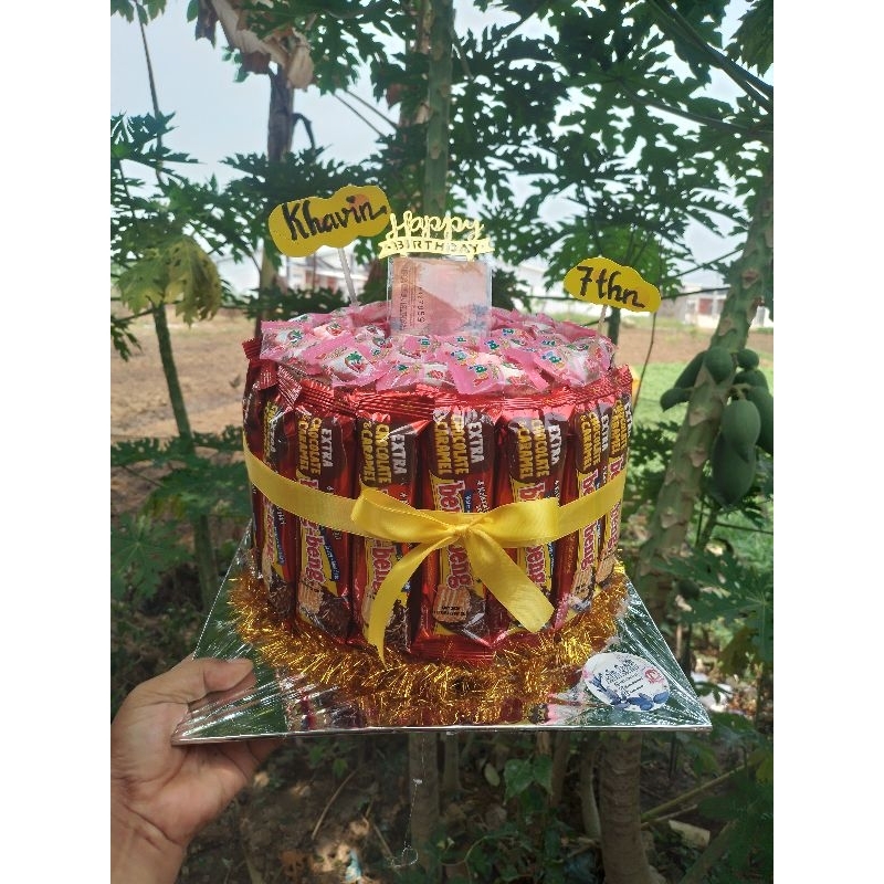 

Snack tower ulang tahun Towersnack Bengbeng uang tarik mainan coklat hadiah kado cowok cewek anak hampers yupi