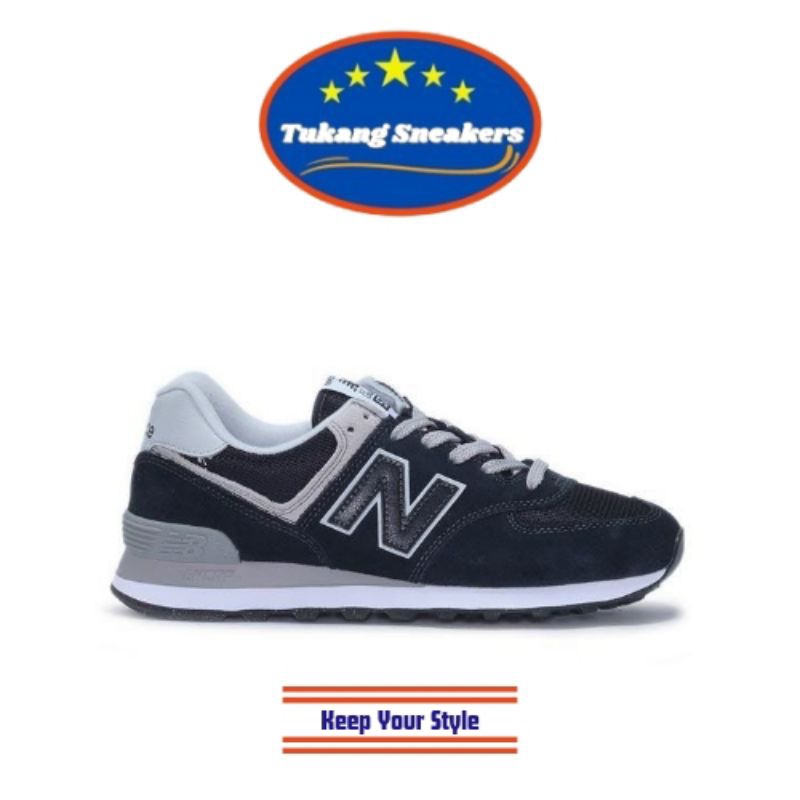 Sepatu Sneakers Pria New Balance 574 - Black NEWML574EVBD
